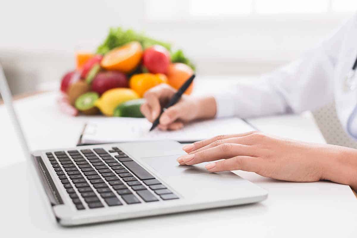 You are currently viewing The Three Best Programs to Get Your Nutrition Certification Online